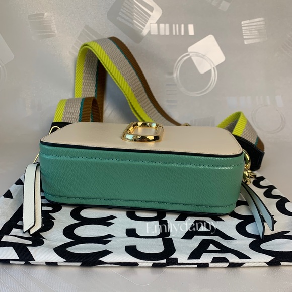 NWOT MARC JACOBS snapshot bag - Picture 2 of 9